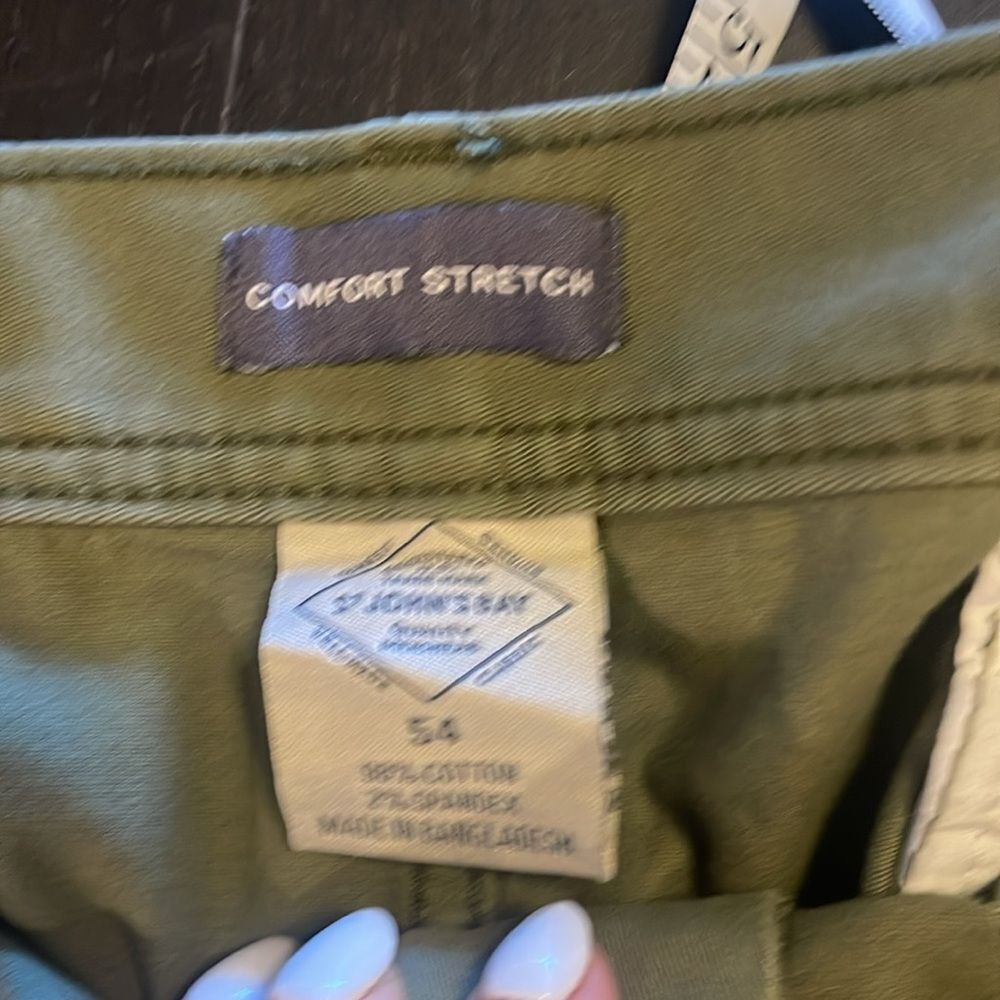Green Cargo Shorts with Classic Design NWT st johns bay size 54 - Picture 5 of 6